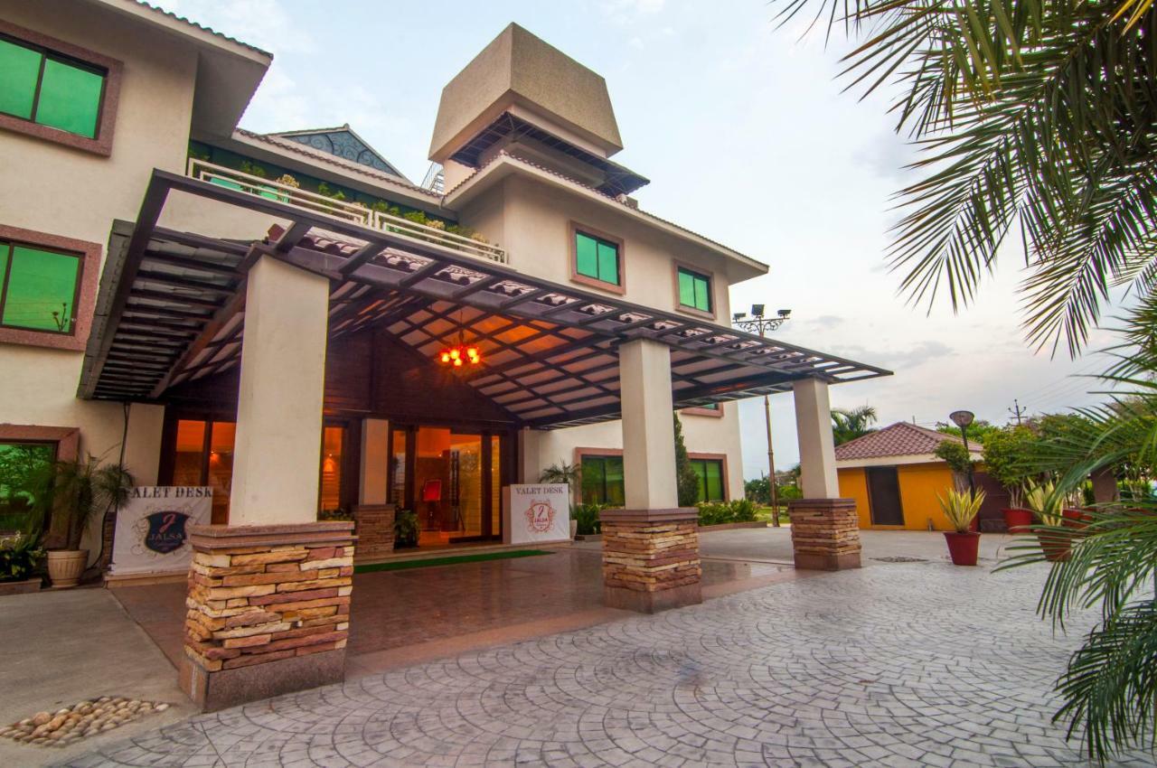 Jalsa Resort Indore Exterior photo