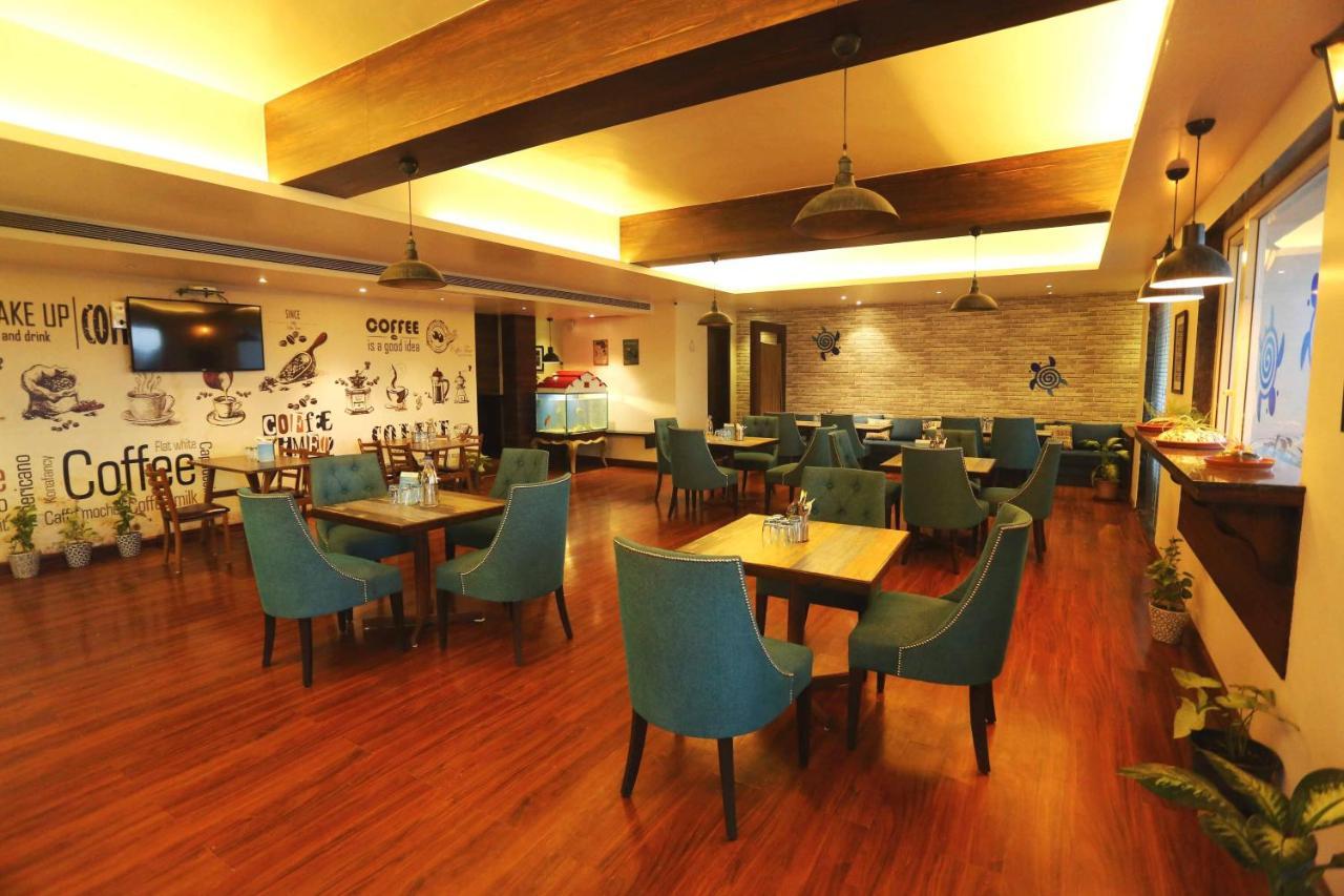 Jalsa Resort Indore Exterior photo